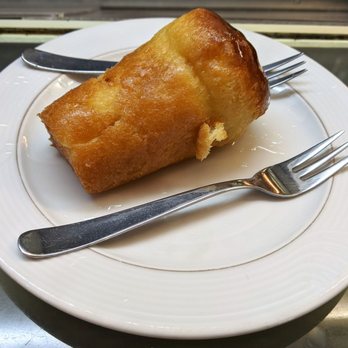 Giovanni Scaturchio - Scaturchio 01/17/2020: Baba au Rum - Patisserie/Cake Shop Near Me - Naples, NA Giovanni Scaturchio - Scaturchio 01/17/2020: Baba au Rum - Patisserie/Cake Shop Near Me - Naples, NA