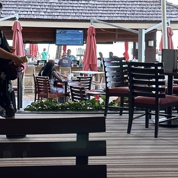 Kai Market - Inside looking out - Breakfast & Brunch Near Me - Honolulu, Hawaii