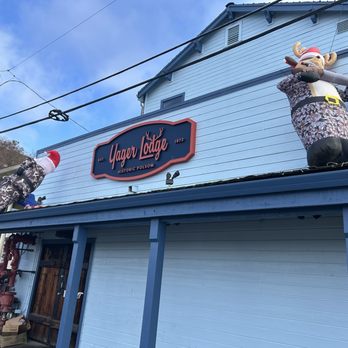 Yager Lodge &Rare - Bars Near Me - Folsom, California