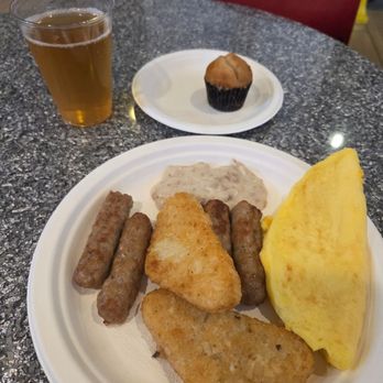 Executive Residency By Best Western Navigator Inn & Suites - Breakfast - Hotels Near Me - Everett, Washington