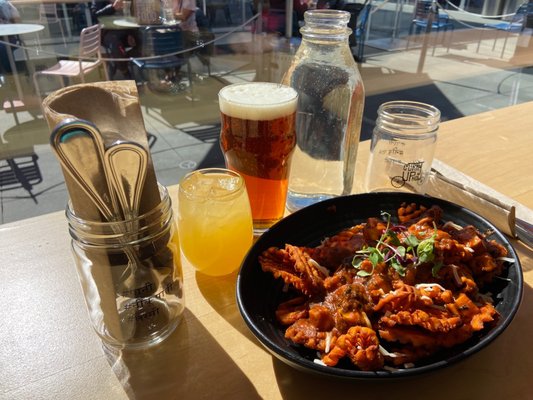 Mortar & Pestle Bar by null