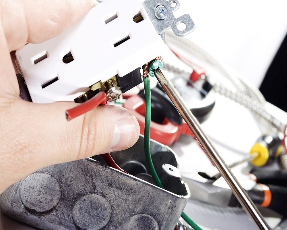 Slide of Agoura Hills Electricians
