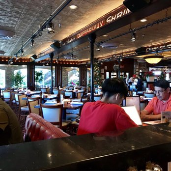 Pappadeaux Seafood Kitchen - Seafood Near Me - Houston, Texas