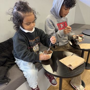 Via Lactea - Ice Cream & Frozen Yogurt Near Me - New Haven, Connecticut