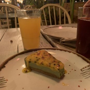 Honest Greens - Matcha love cheesecake- tasty! - Salad Near Me - Lisbon, 11