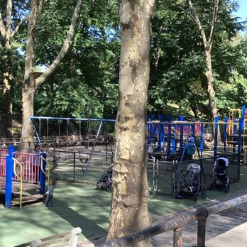 Dinosaur Playground - 09/27/21 - Parks Near Me - New York, New York Dinosaur Playground - 09/27/21 - Parks Near Me - New York, New York