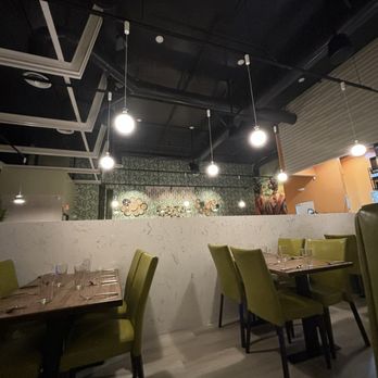 Varam - Inside - Indian Near Me - Redwood City, California Varam - Inside - Indian Near Me - Redwood City, California