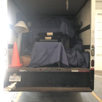 The Town Movers - Items double wrapped. - Movers Near Me - Oakland, California The Town Movers - Items double wrapped. - Movers Near Me - Oakland, California