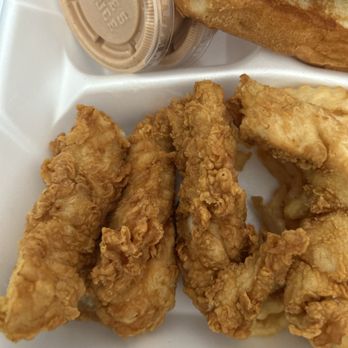 Raising Cane's Chicken Fingers - Fast Food Near Me - Quincy, Illinois Raising Cane's Chicken Fingers - Fast Food Near Me - Quincy, Illinois