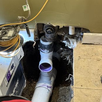 Xpert Flood Control And Seepage - 01/30/25 - Juan precision fitting the pipes before backfill - Plumbing Near Me - Chicago, Illinois Xpert Flood Control And Seepage - 01/30/25 - Juan precision fitting the pipes before backfill - Plumbing Near Me - Chicago, Illinois