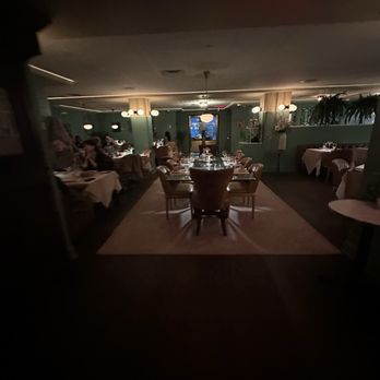 Rockwell & Rose - Inside - Steakhouses Near Me - Philadelphia, Pennsylvania