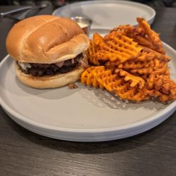 JJ’s Tavern + Grill