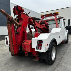 Evergreen Towing Service - car towing services
