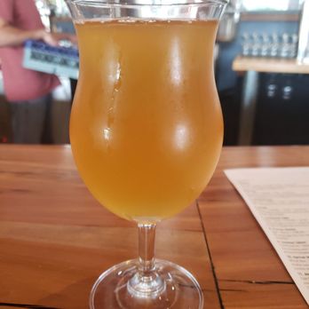 Elation Brewing - Passionfruit Gose is the bomb - Pizza Near Me - Norfolk, Virginia