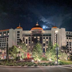 Universal Helios Grand Hotel, A Loews Hotel - View of the front. Back faces Epic Universe.