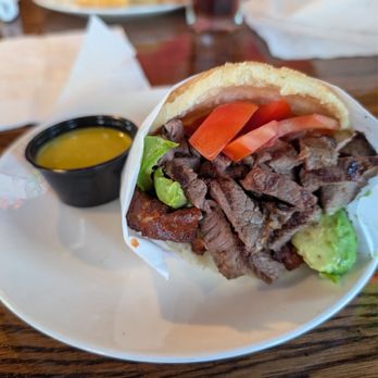 La Taguara Bar & Grill - Venezuelan Near Me - Madison, Wisconsin