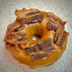 A & H Donuts - Maple Bacon Donut