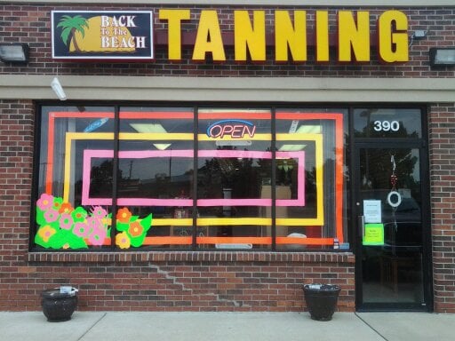 Back To The Beach Tanning Logo
