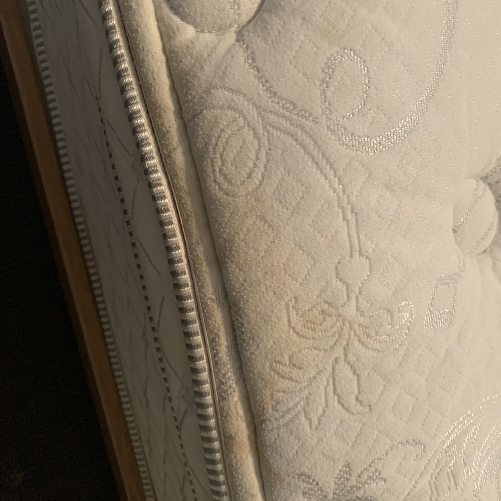 Beach House - Stained mattress with black hair on it - Hotels Near Me - Hilton Head, South Carolina Beach House - Stained mattress with black hair on it - Hotels Near Me - Hilton Head, South Carolina