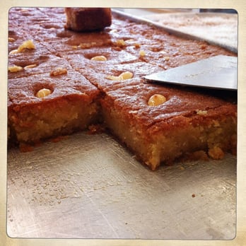 Oriental Sweets - Nammoura - leckerer Grießkuchen. - Bakeries Near Me - Hamburg, HH