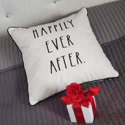 Archer Gold Jewelry - Last minute Valentine's gift. I got mine from Archer Gold Jewelry. I am impressed by this romantic wrapping.