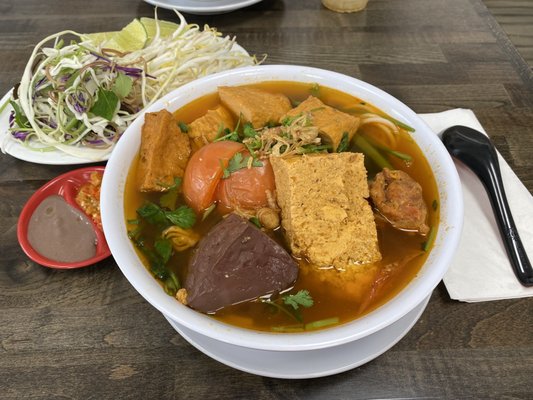 Huong Que Vietnamese Restaurant by null