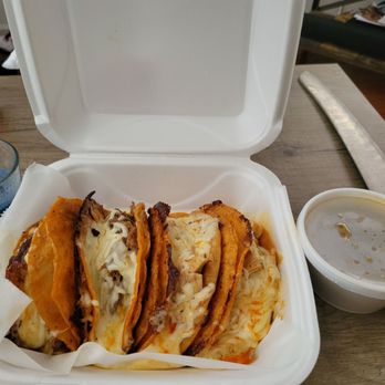Quesabirria Jalisco - 4 Pack QuesaBirria Tacos mixed chicken and birria - Tacos Near Me - Chicago, Illinois Quesabirria Jalisco - 4 Pack QuesaBirria Tacos mixed chicken and birria - Tacos Near Me - Chicago, Illinois