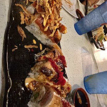 Mizuki Sushi - Sushi Bars Near Me - Citrus Heights, California