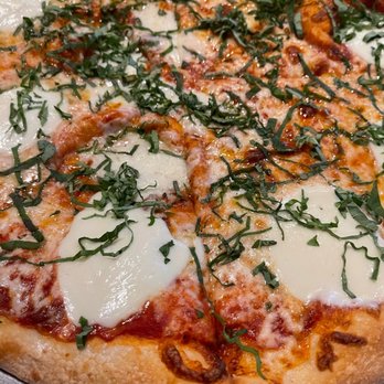 MA'S Italian Kitchen - MARGHERITA pizza - Italian Near Me - Burbank, California MA'S Italian Kitchen - MARGHERITA pizza - Italian Near Me - Burbank, California
