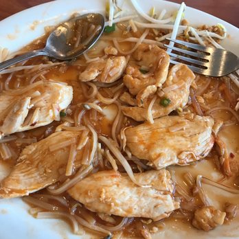 Thai Hut 2 - Thai Near Me - Tacoma, Washington