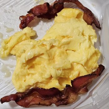 IHOP - Scrambled eggs & bacon - Breakfast & Brunch Near Me - Cedar Park, Texas