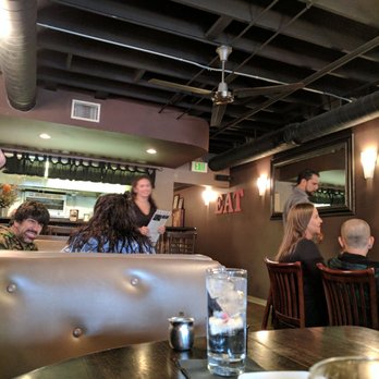 320 Main - dinning area - New American Near Me - Seal Beach, California 320 Main - dinning area - New American Near Me - Seal Beach, California