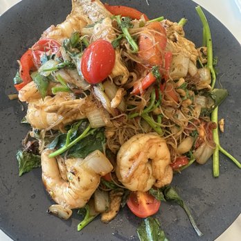 All Rice Thai - Angry Bear Noodles (with shrimp and chicken) - Thai Near Me - Alexandria, Virginia