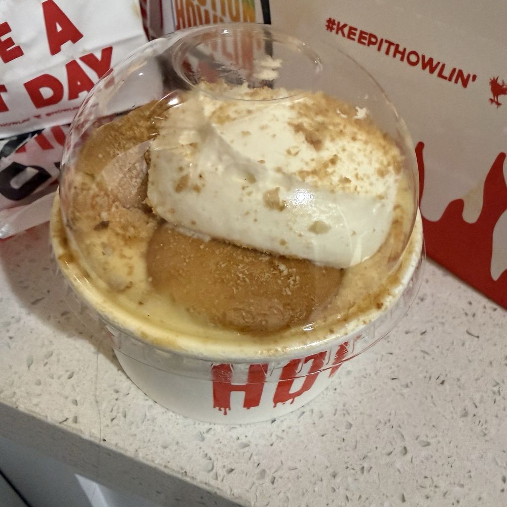 Howlin' Ray's - Banana Pudding - Southern Near Me - Pasadena, California