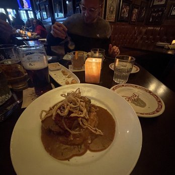 Wilde Bar & Restaurant - Meatloaf - Pubs Near Me - Chicago, Illinois Wilde Bar & Restaurant - Meatloaf - Pubs Near Me - Chicago, Illinois