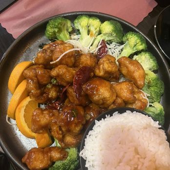 Mr Tea Asian Bistro - 25. General Tso's Chicken - Asian Fusion Near Me - Asheville, North Carolina