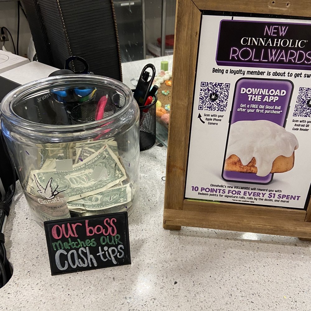 Cinnaholic - Bakeries Near Me - Virginia Beach, Virginia