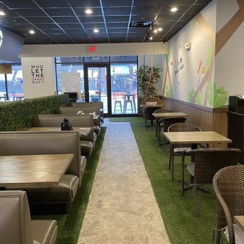 Dawg Park - Chairs - Hot Dogs Near Me - Glenview, Illinois