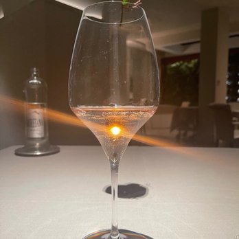 Il Convivio Troiani - Rose champagne - Italian Near Me - Rome, RM Il Convivio Troiani - Rose champagne - Italian Near Me - Rome, RM