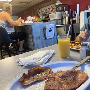 Grannie's Restaurant - Counter are and country ham - Breakfast & Brunch Near Me - Crystal River, Florida Grannie's Restaurant - Counter are and country ham - Breakfast & Brunch Near Me - Crystal River, Florida