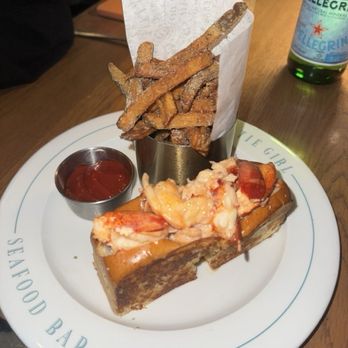 Saltie Girl - New England Lobster Roll - Seafood Near Me - Boston, Massachusetts Saltie Girl - New England Lobster Roll - Seafood Near Me - Boston, Massachusetts