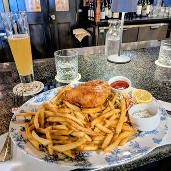 22 Bowen's - Cod and chips only available at lunch - very good and preposterously large portion - New American Near Me - Newport, Rhode Island