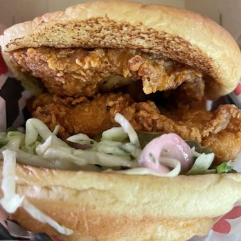 Roaming Rooster - OG Nashville - Chicken Shop Near Me - Chantilly, Virginia