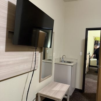 Quality Inn & Suites - Hotels Near Me - Brooks, Kentucky Quality Inn & Suites - Hotels Near Me - Brooks, Kentucky