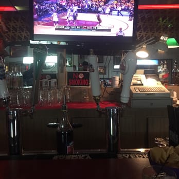 Bristol Lounge - a bar with a television and a television screen - Polish Near Me - Chicago, Illinois