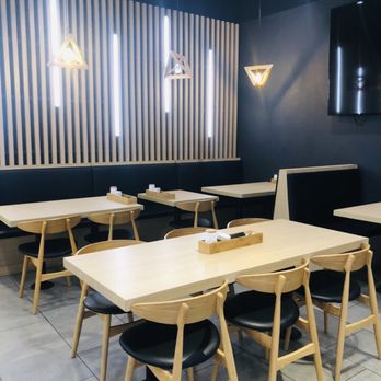 Poki Maki by Mr.7 - Cool interior design - Japanese Near Me - Walnut, California