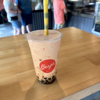 Benji's Bakery & Cafe - papaya mango slush - Bakeries Near Me - Anchorage, Alaska