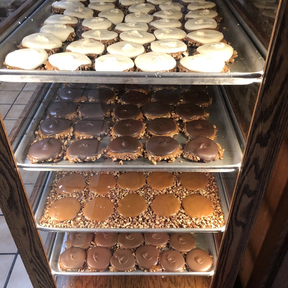 River Street Sweets - Mmmmmm - Desserts Near Me - Savannah, Georgia River Street Sweets - Mmmmmm - Desserts Near Me - Savannah, Georgia