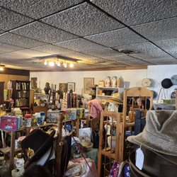 Full Circle Antiques & Collectibles