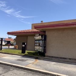 Carl's Jr